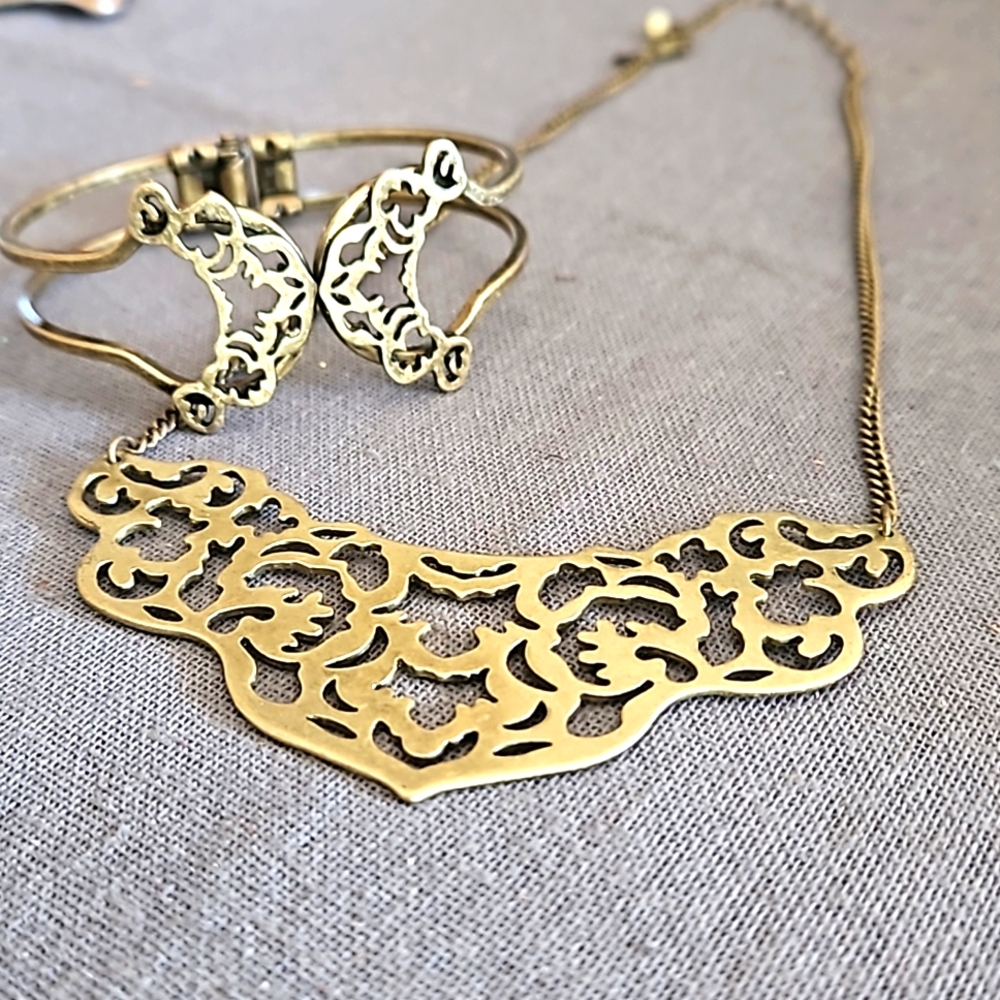 Brass victorian steampunk lace necklace and bracelet set OVS brand vintage style